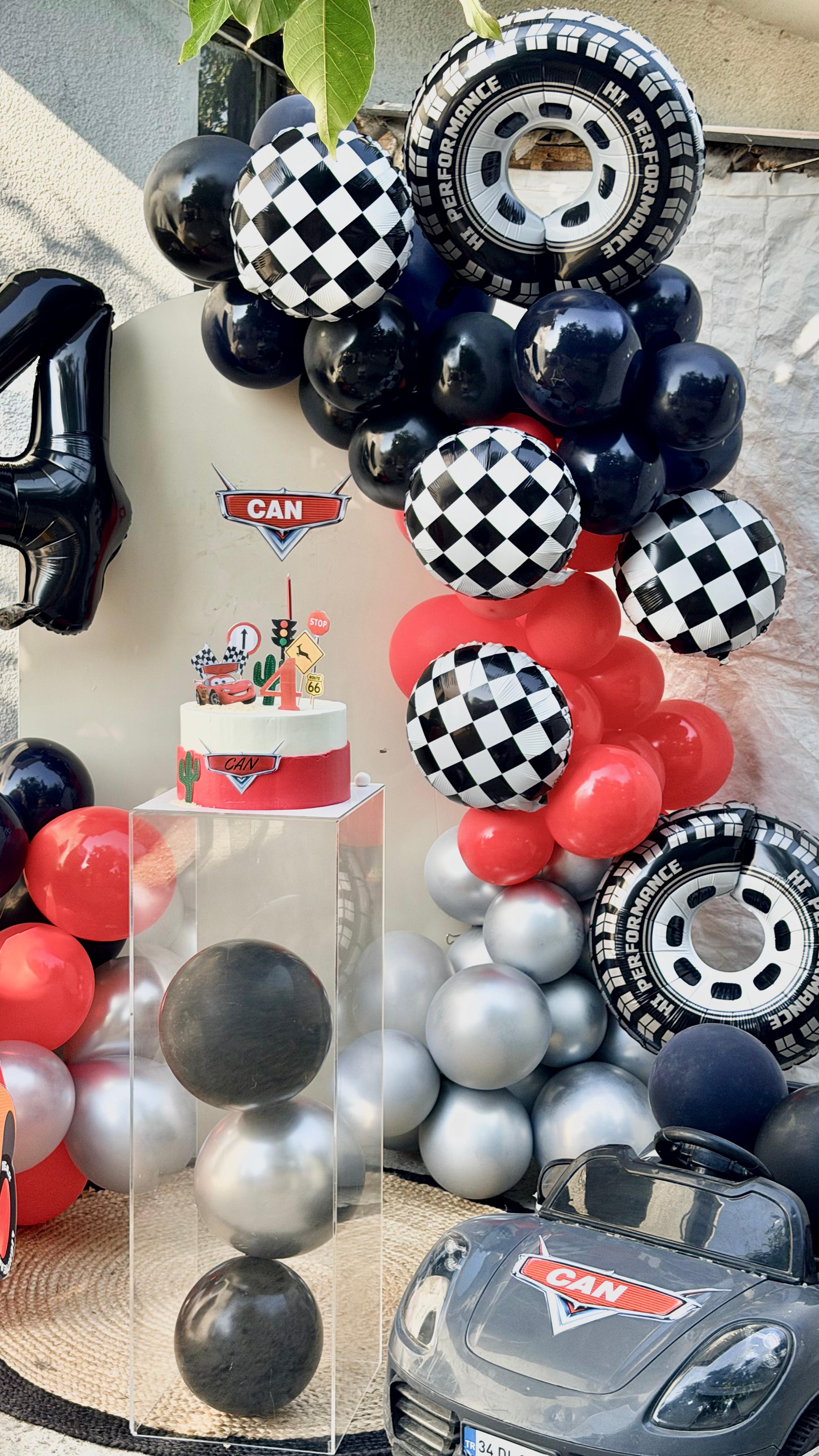 4 Yaş - Yarış Arabası Balon Detayı