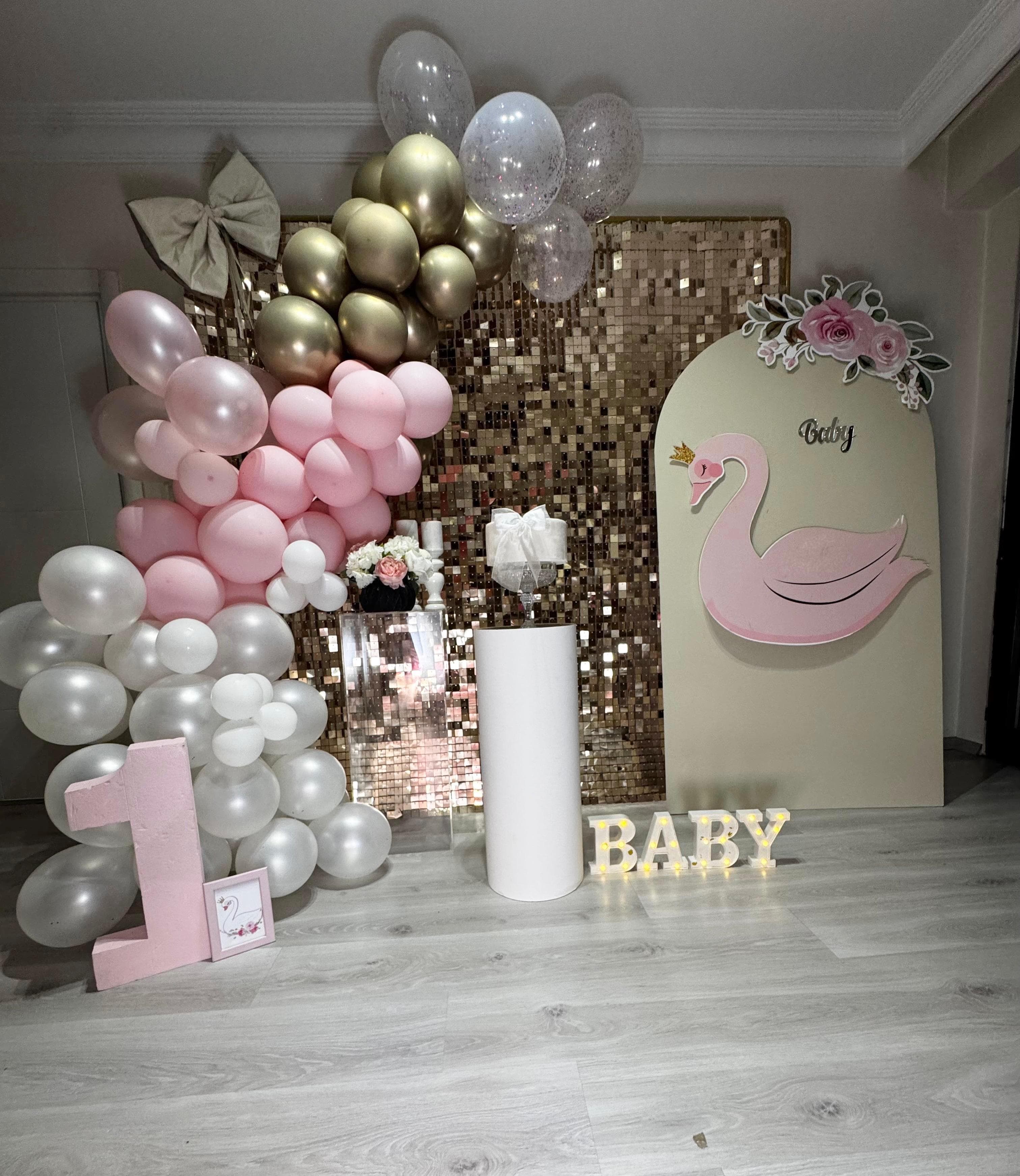 1 Yaş - Pembe Kuğu Teması